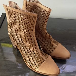 Steve Madden boots size 10